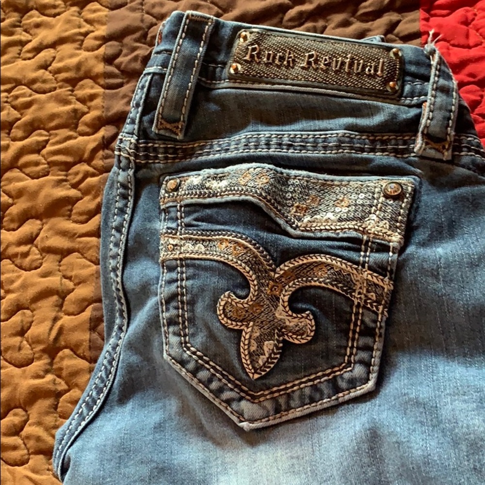 Rock revivals size 27